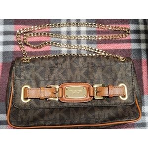 Michael Kors Hamilton Shoulder Handbag